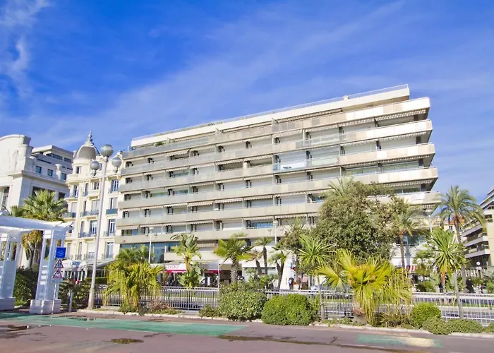 Promenade Holiday - Royal Luxembourg Promenade